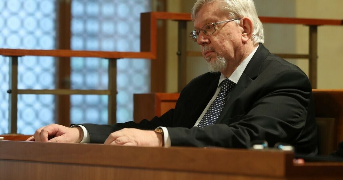 Urban: Gerloch nemluví pravdu, jeho kontakty s StB trvaly nejméně 10 let